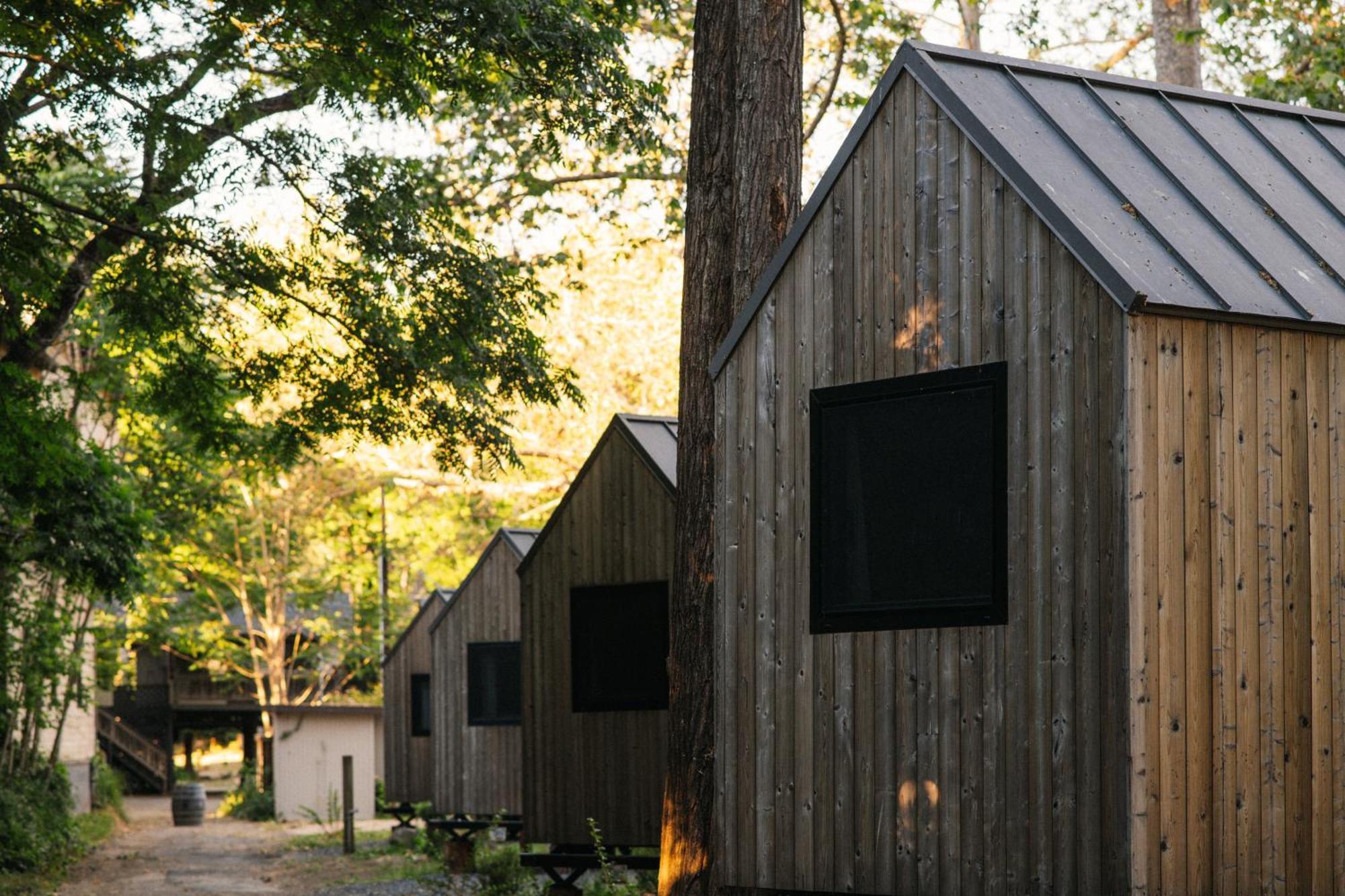 Johnson'S Beach Cabins And Campground Герневилл Экстерьер фото