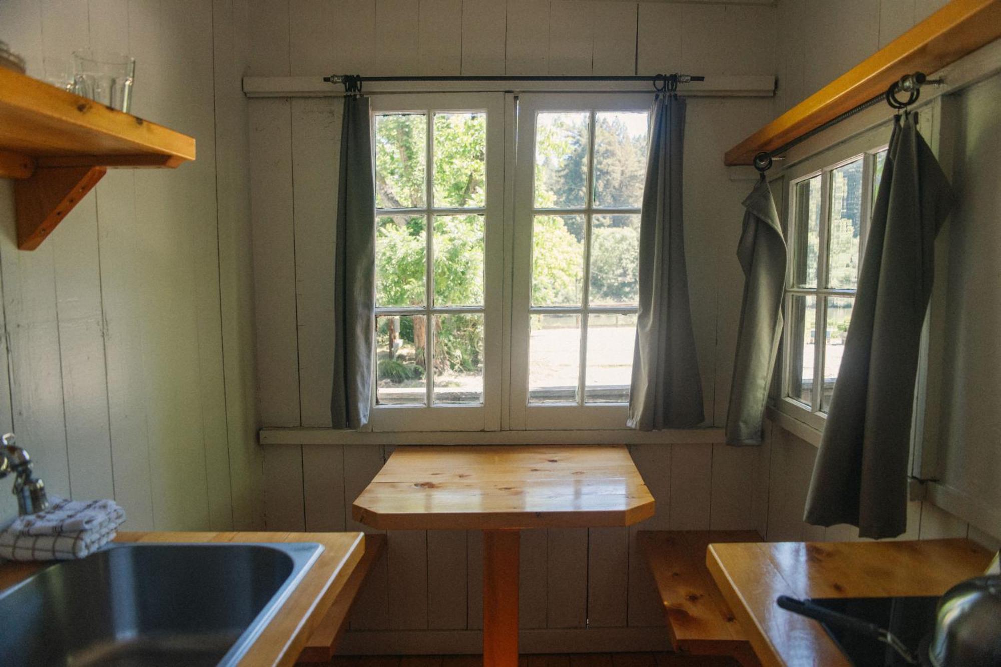Johnson'S Beach Cabins And Campground Герневилл Номер фото